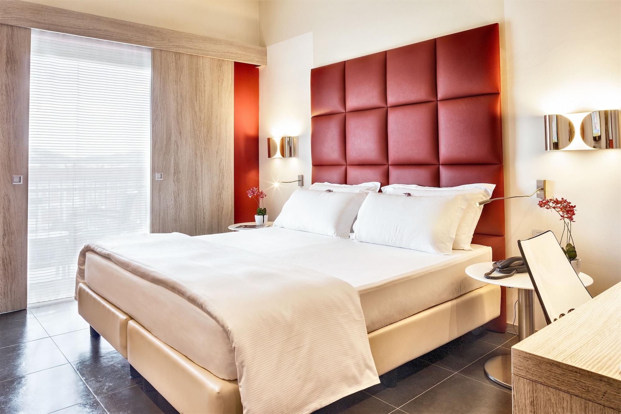 Jazz Hotel Олбия Екстериор снимка