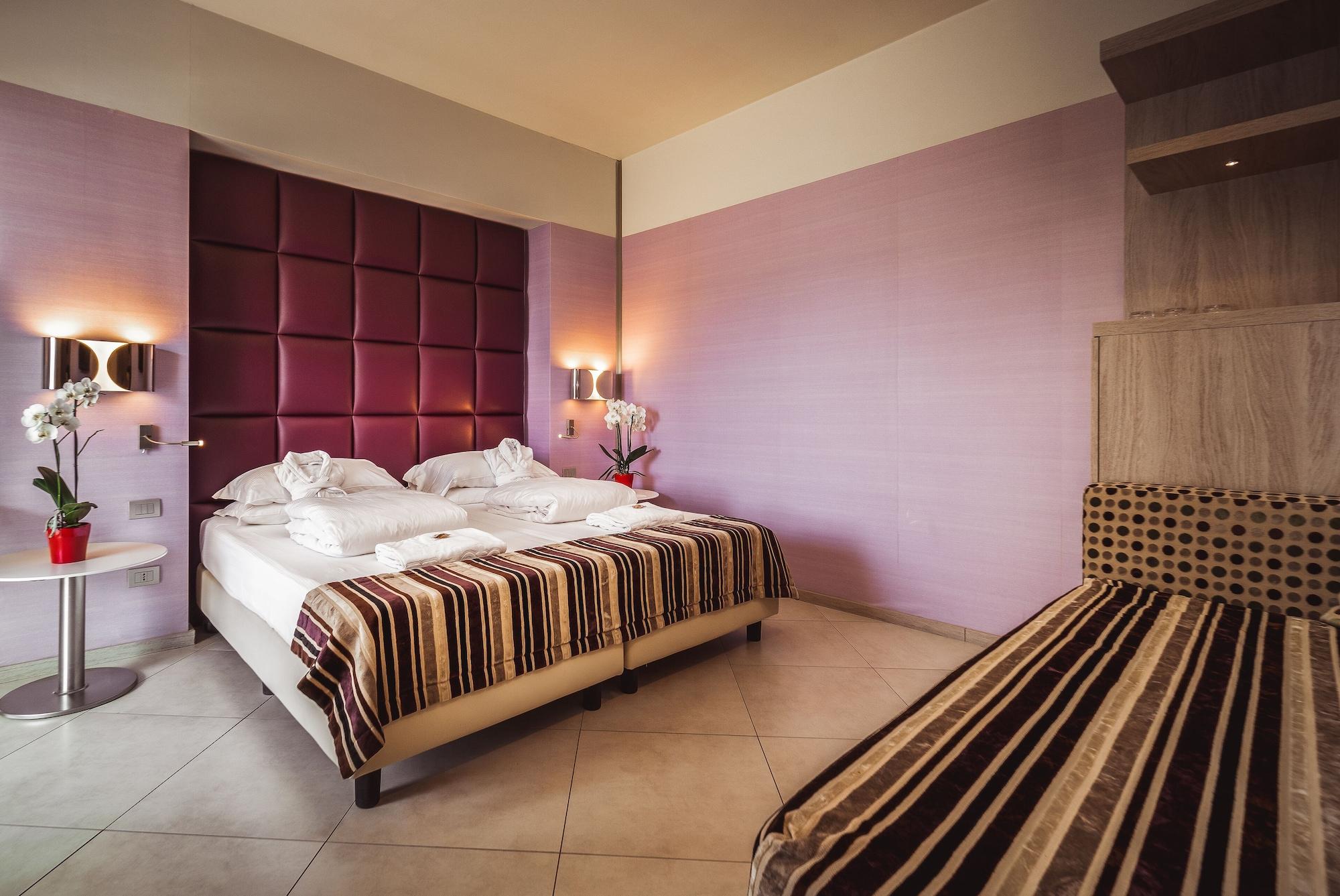 Jazz Hotel Олбия Екстериор снимка