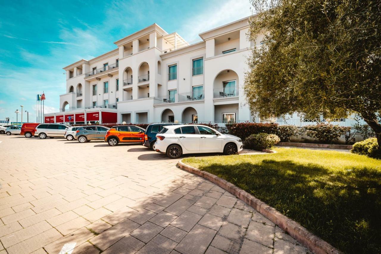 Jazz Hotel Олбия Екстериор снимка